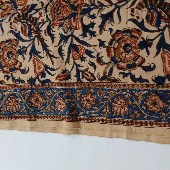 Antique Table Runner - Picture 4 of 7